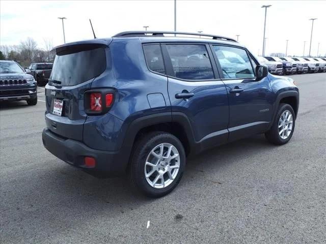 2023 Jeep Renegade RENEGADE LATITUDE 4X4