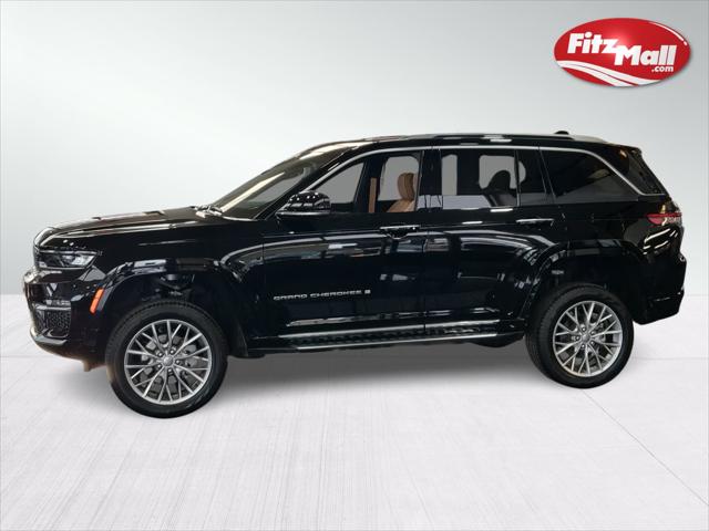 2023 Jeep Grand Cherokee GRAND CHEROKEE SUMMIT 4X4