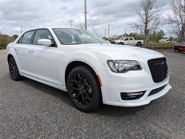 2023 Chrysler Chrysler 300 300 TOURING L AWD