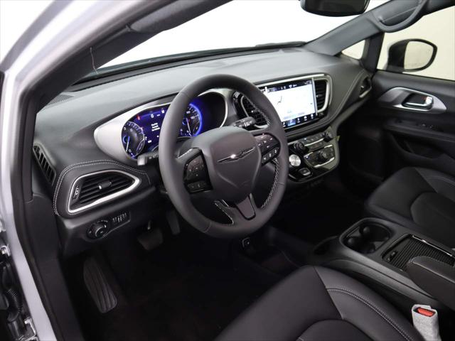 2023 Chrysler Pacifica PACIFICA TOURING L