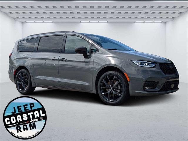 2023 Chrysler Pacifica PACIFICA TOURING L AWD