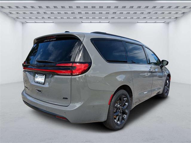 2023 Chrysler Pacifica PACIFICA TOURING L AWD