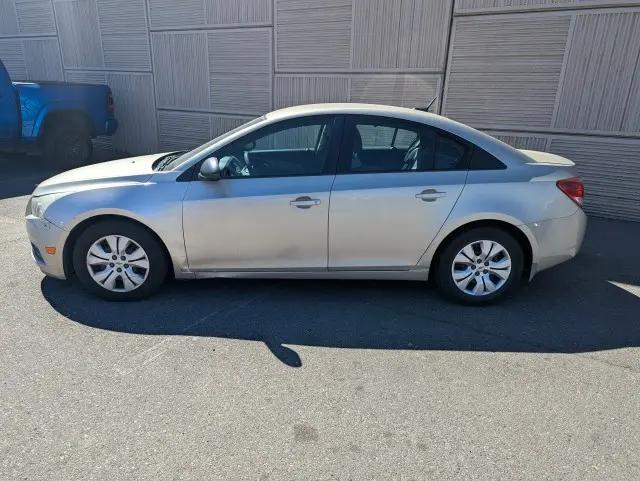 2013 Chevrolet Cruze LS Auto