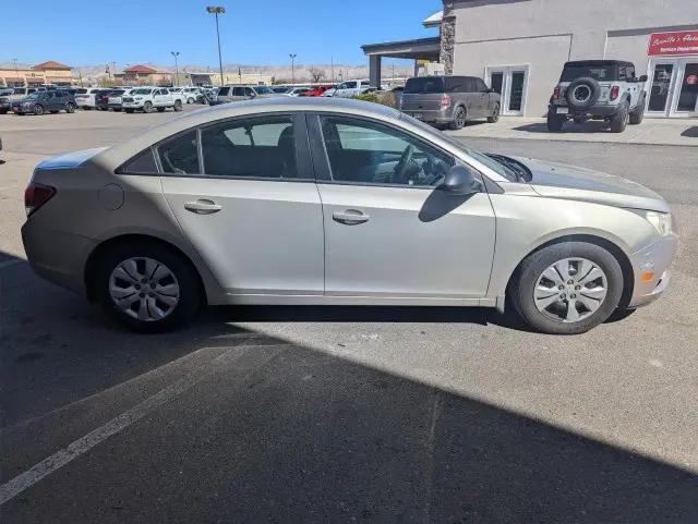 2013 Chevrolet Cruze LS Auto