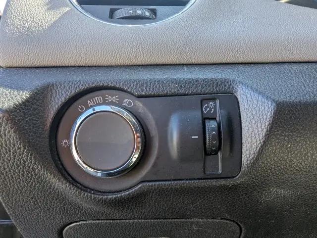 2013 Chevrolet Cruze LS Auto