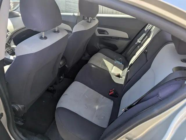 2013 Chevrolet Cruze LS Auto