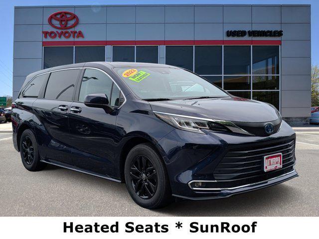 2022 Toyota Sienna XLE