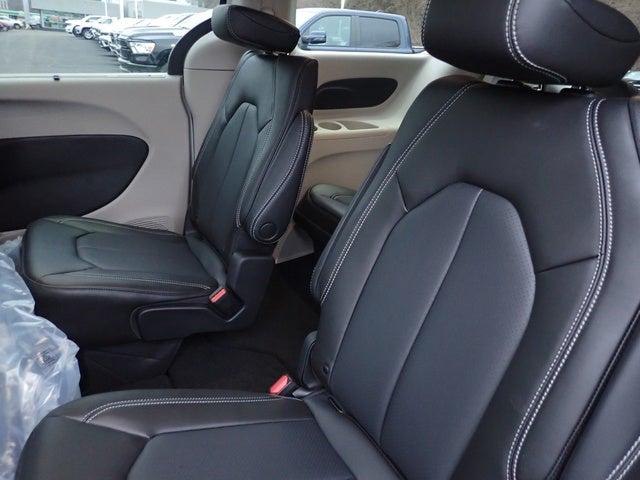 2023 Chrysler Pacifica PACIFICA TOURING L