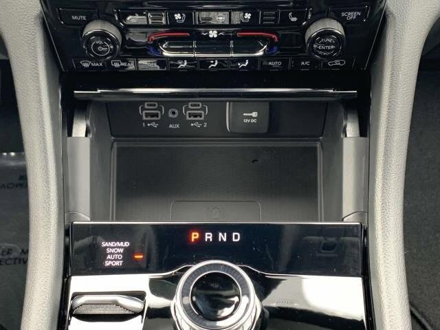 2023 Jeep Grand Cherokee GRAND CHEROKEE LIMITED 4X4