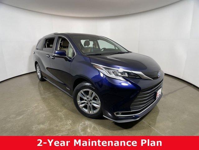 2021 Toyota Sienna Limited for sale in Madison, WI