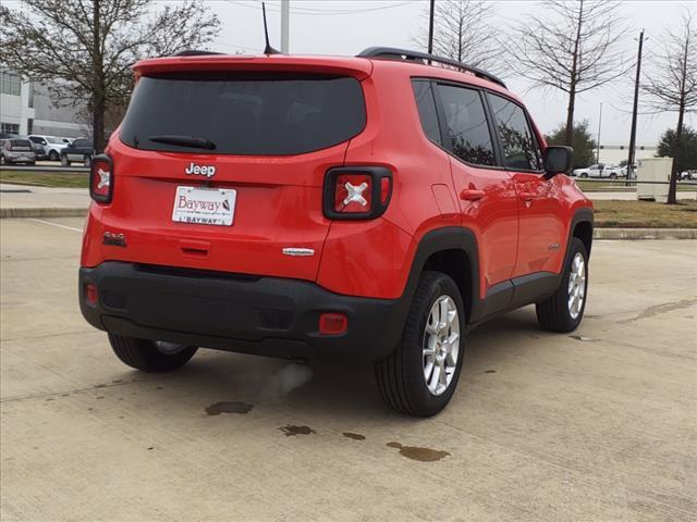 2023 Jeep Renegade RENEGADE LATITUDE 4X4