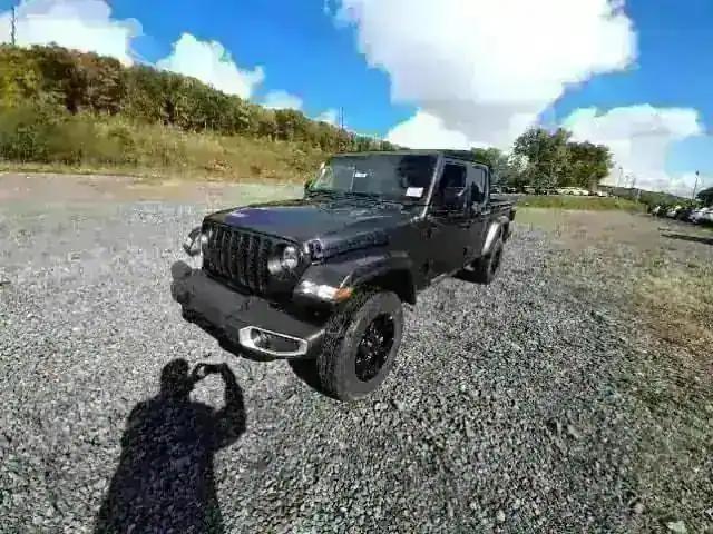 2023 Jeep Gladiator GLADIATOR SPORT S 4X4