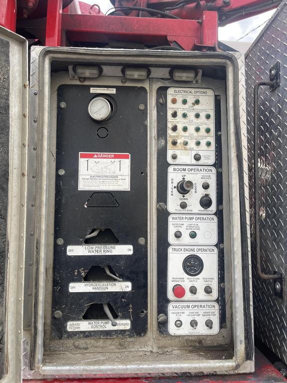 2013 Sterling 4800 Hydrovac Truck