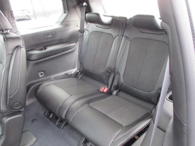 2023 Jeep Grand Cherokee GRAND CHEROKEE L ALTITUDE 4X4