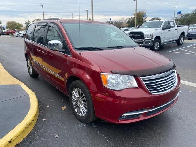 2013 Chrysler Town and Country Touring-L