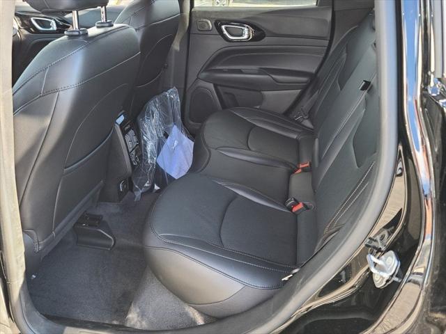 2023 Jeep Compass COMPASS (RED) 4X4