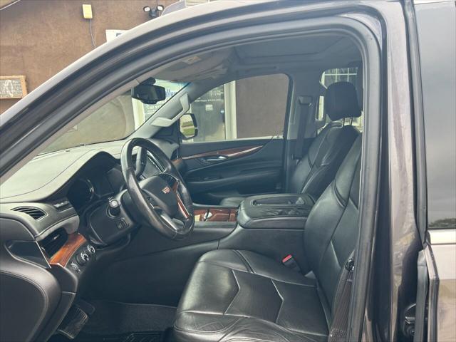 2016 Cadillac Escalade Luxury Collection