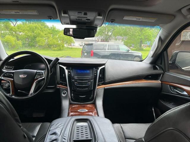 2016 Cadillac Escalade Luxury Collection