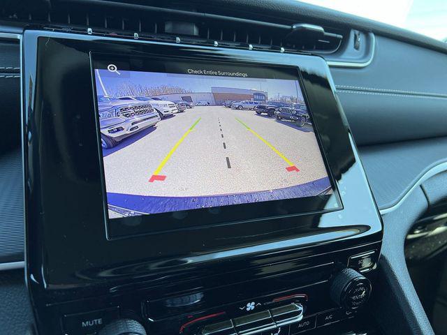2023 Jeep Grand Cherokee GRAND CHEROKEE L LAREDO 4X4