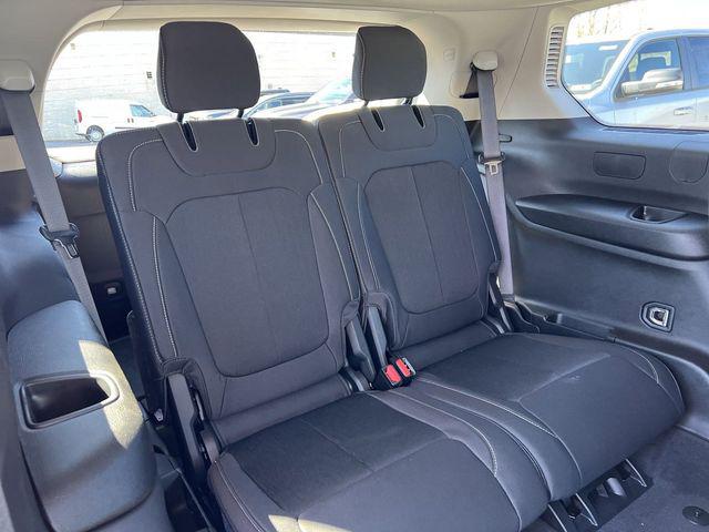 2023 Jeep Grand Cherokee GRAND CHEROKEE L LAREDO 4X4