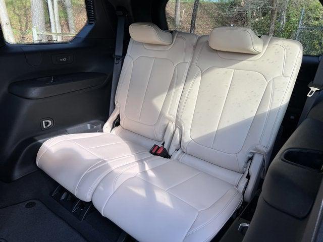 2023 Jeep Grand Cherokee GRAND CHEROKEE L LIMITED 4X4