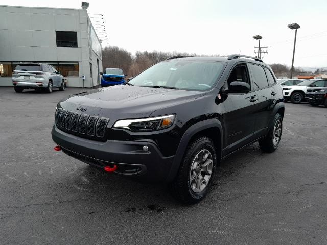 2023 Jeep Cherokee CHEROKEE TRAILHAWK 4X4