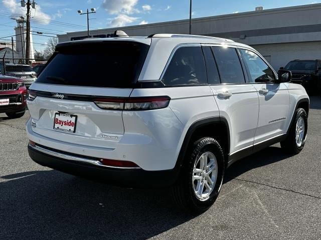 2023 Jeep Grand Cherokee GRAND CHEROKEE LAREDO 4X4