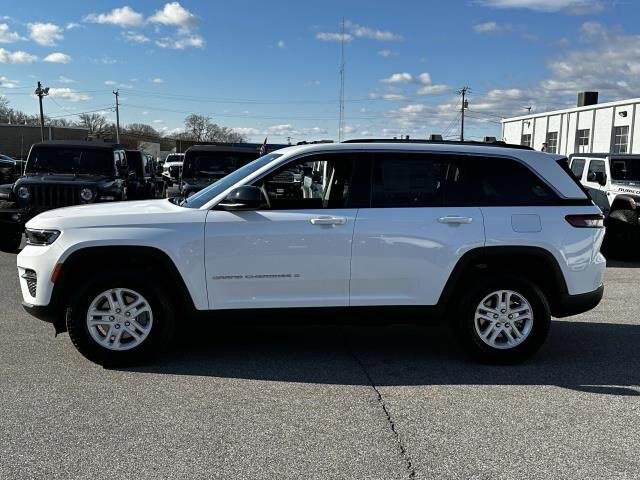 2023 Jeep Grand Cherokee GRAND CHEROKEE LAREDO 4X4