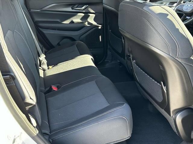2023 Jeep Grand Cherokee GRAND CHEROKEE LAREDO 4X4