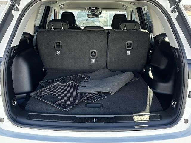 2023 Jeep Grand Cherokee GRAND CHEROKEE LAREDO 4X4