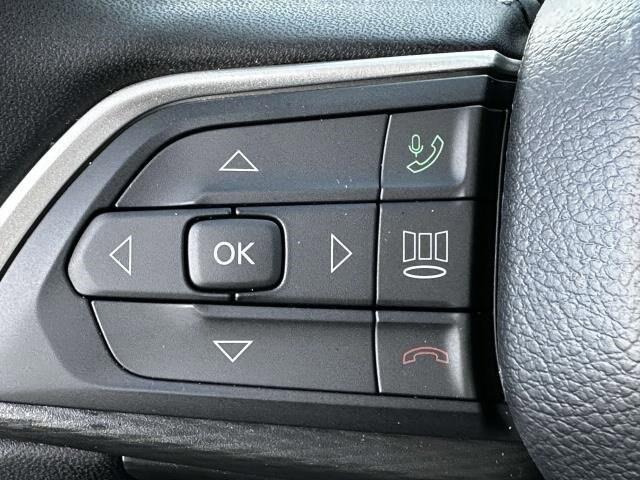 2023 Jeep Grand Cherokee GRAND CHEROKEE LAREDO 4X4