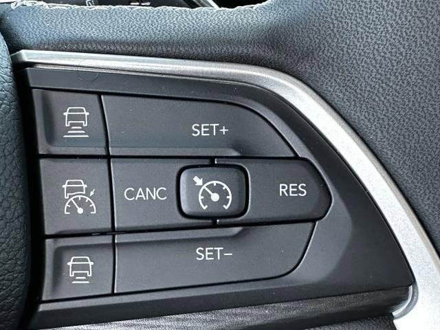 2023 Jeep Grand Cherokee GRAND CHEROKEE LAREDO 4X4