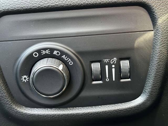 2023 Jeep Grand Cherokee GRAND CHEROKEE LAREDO 4X4