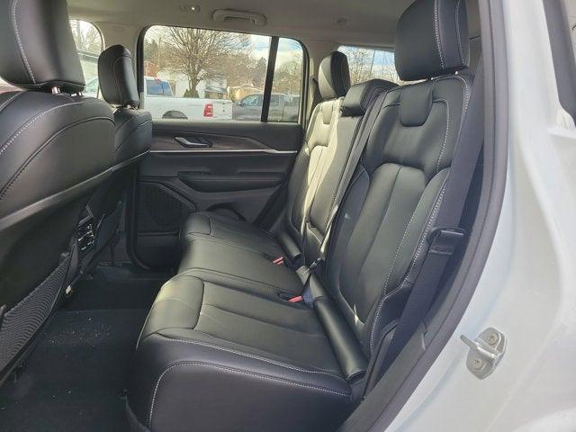 2023 Jeep Grand Cherokee GRAND CHEROKEE LIMITED 4X4