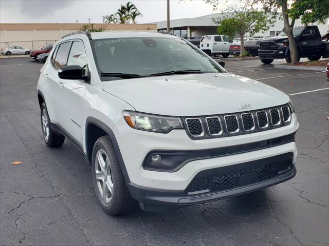 2023 Jeep Compass COMPASS LATITUDE 4X4