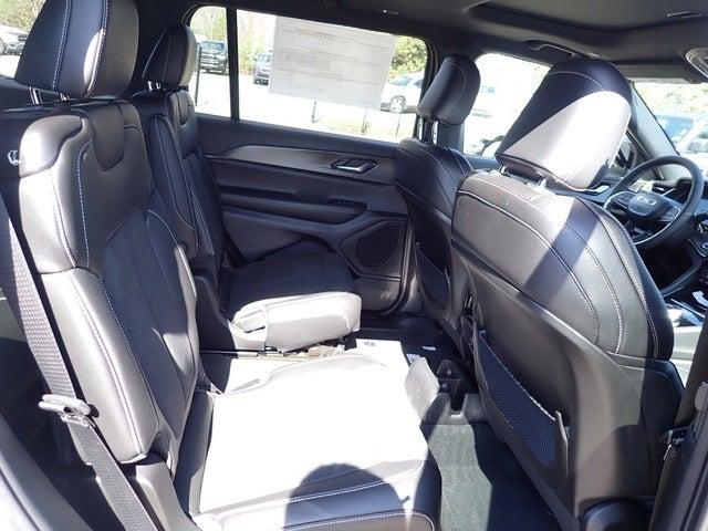 2023 Jeep Grand Cherokee GRAND CHEROKEE L ALTITUDE 4X4