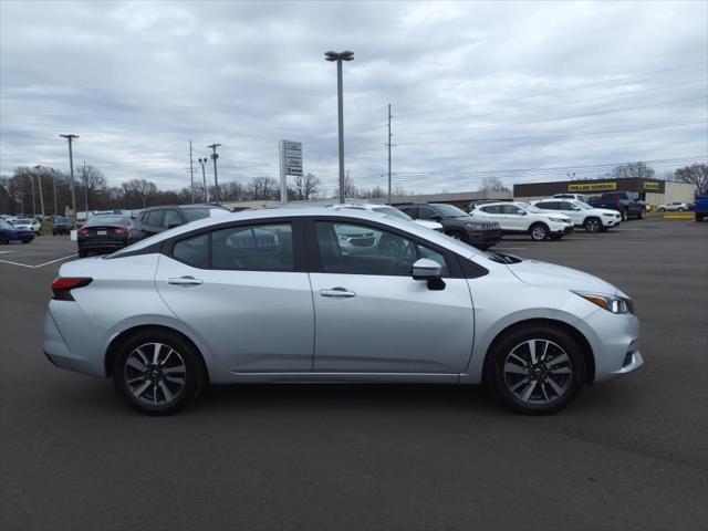 2021 Nissan Versa SV Xtronic CVT