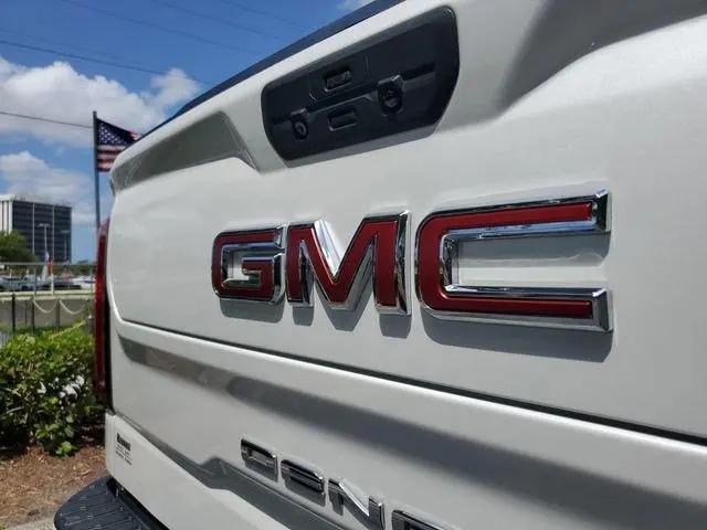 2022 GMC Sierra 1500 Limited 4WD Crew Cab Short Box Denali