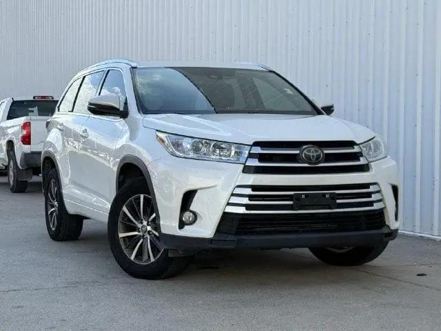 2017 Toyota Highlander XLE for sale in Dallas, TX