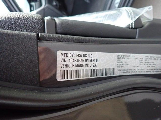 2023 Jeep Grand Cherokee GRAND CHEROKEE LAREDO 4X4