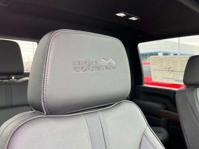 2023 Chevrolet Silverado 3500HD 4WD Crew Cab Standard Bed High Country