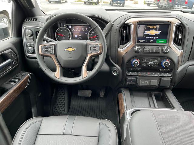 2023 Chevrolet Silverado 3500HD 4WD Crew Cab Standard Bed High Country