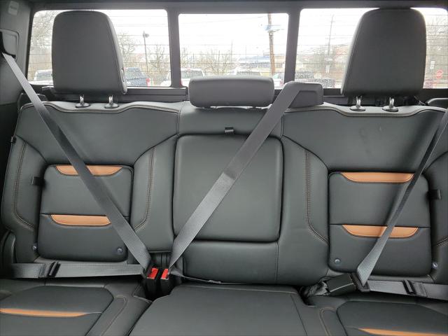 2021 GMC Sierra 1500 4WD Crew Cab Short Box AT4
