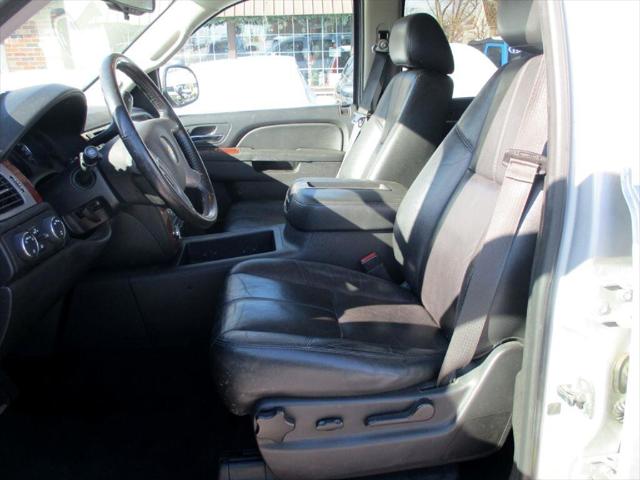 2013 Chevrolet Suburban LT