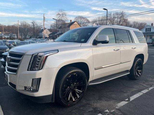2016 Cadillac Escalade Luxury Collection for sale in Wallingford, CT