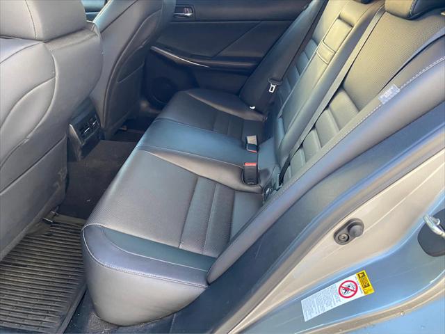 2016 Lexus IS 300 4dr Sdn AWD