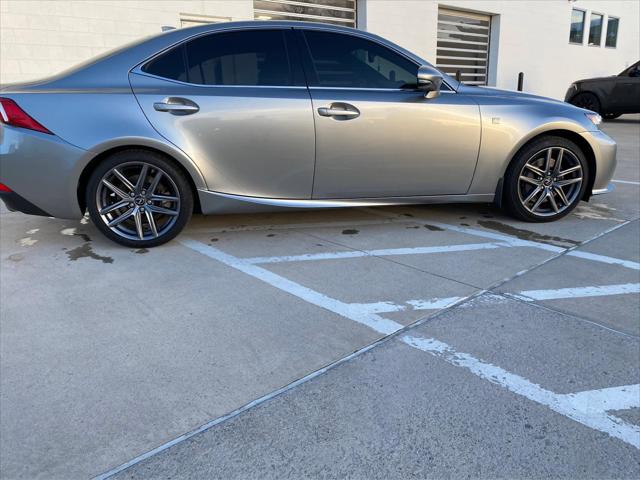 2016 Lexus IS 300 4dr Sdn AWD