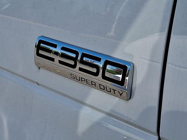 2024 Ford E-350 Cutaway Base Cutaway