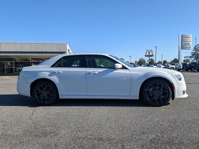 2023 Chrysler Chrysler 300 300 TOURING L RWD