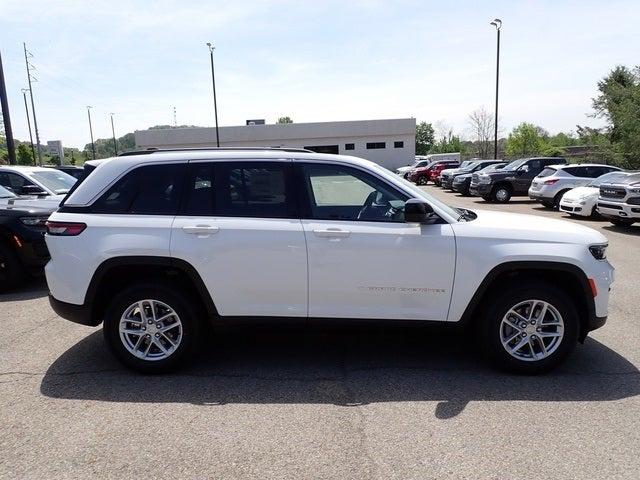 2023 Jeep Grand Cherokee GRAND CHEROKEE LAREDO 4X4